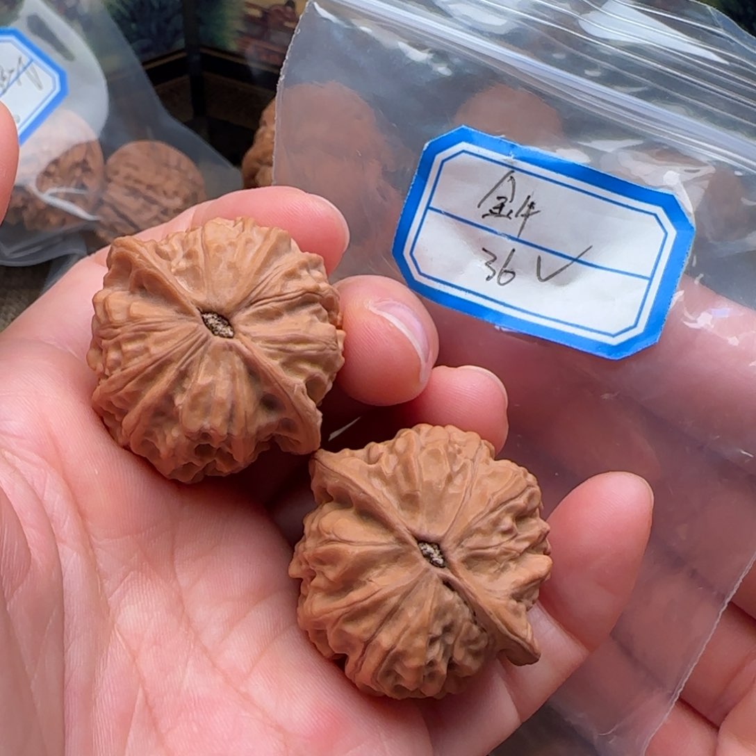 文玩核桃把件发发发