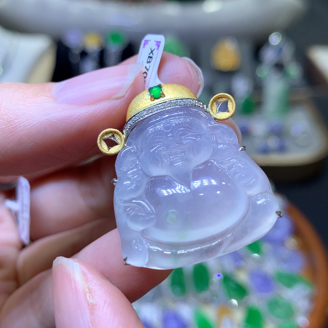 【闪购商品】翡翠颈饰18K金镶嵌翡翠吊坠项链