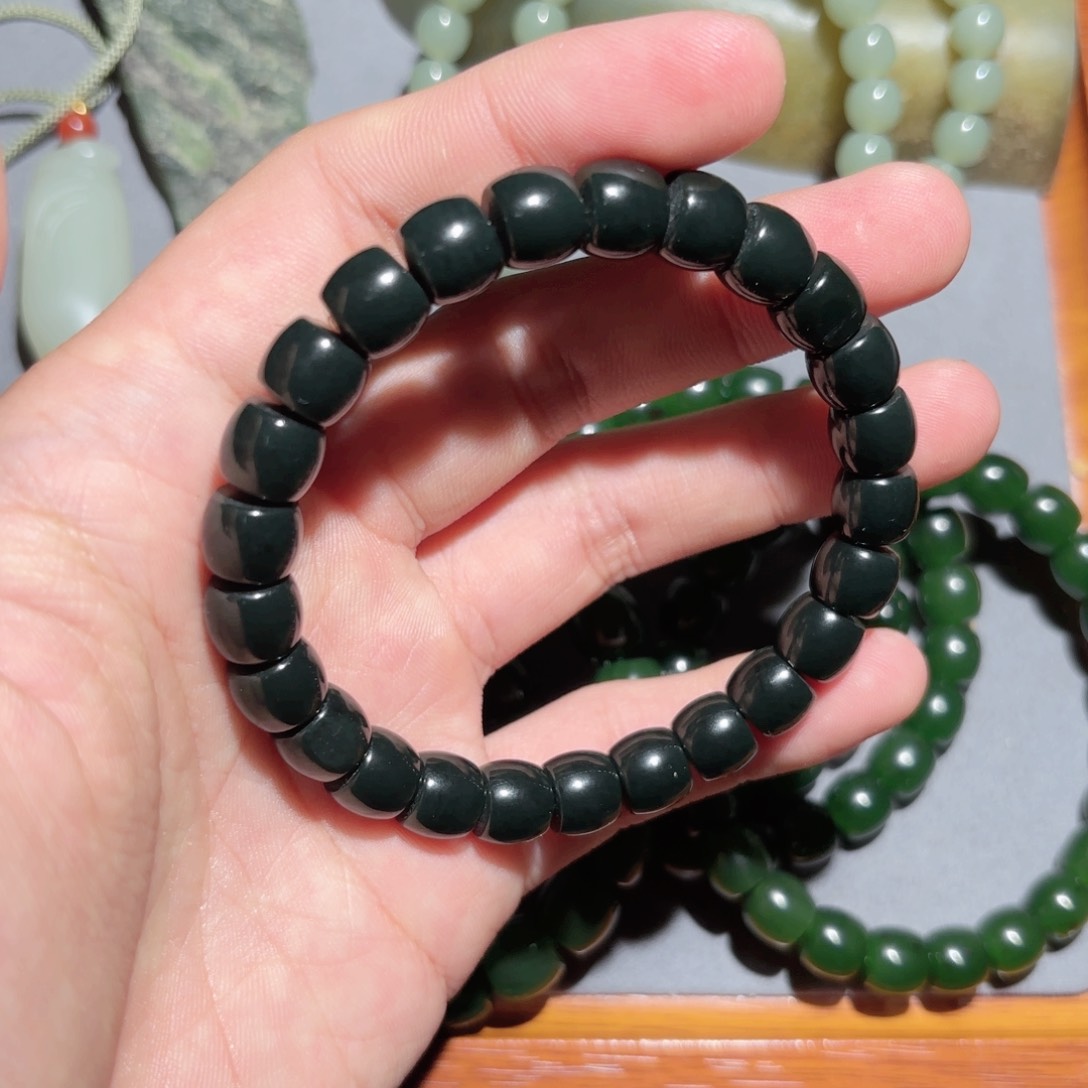 和田玉手链未镶嵌朱*