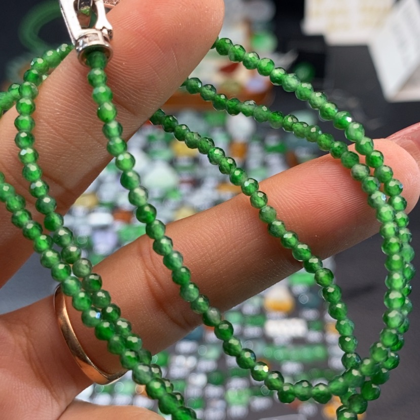 【闪购商品】翡翠挂件未镶嵌珠串