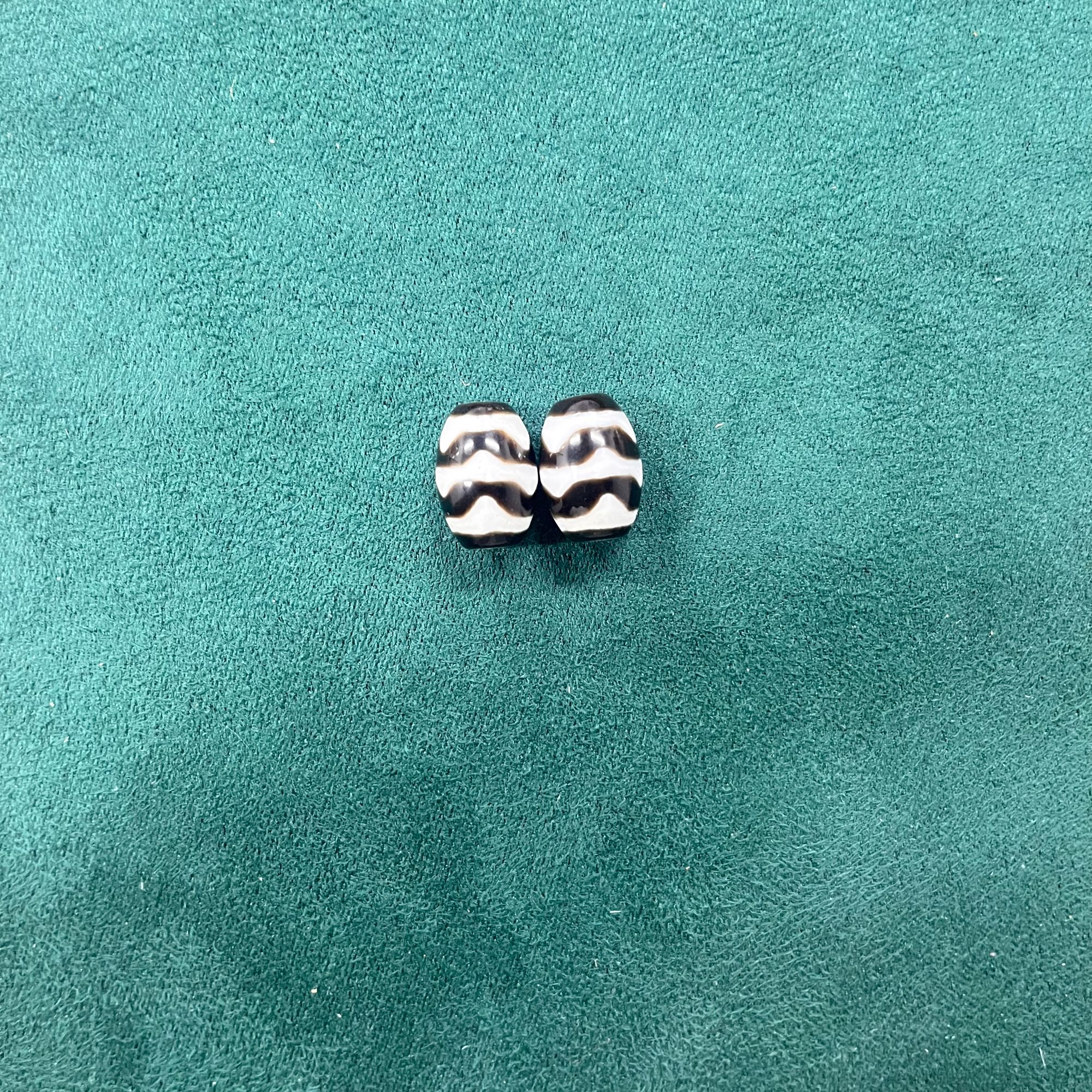 【曹美丽精选】 H19789-玛瑙单珠（双牙牙）多样性发其一18mm*12mm