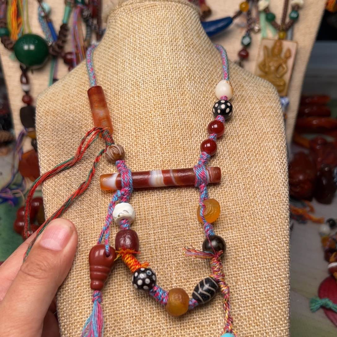 玛瑙/玉髓颈饰未镶嵌