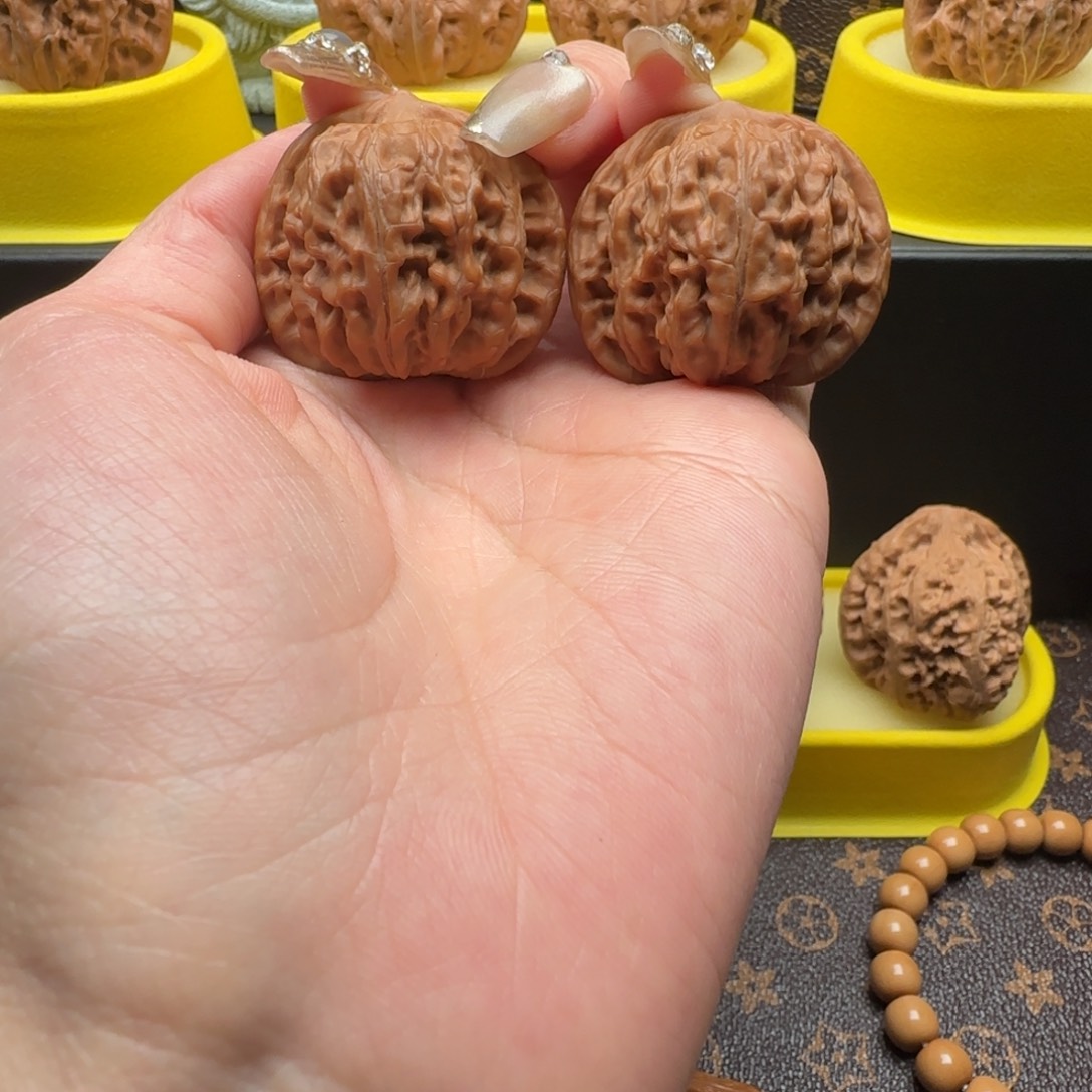 猴头核桃吊坠38麒麟子