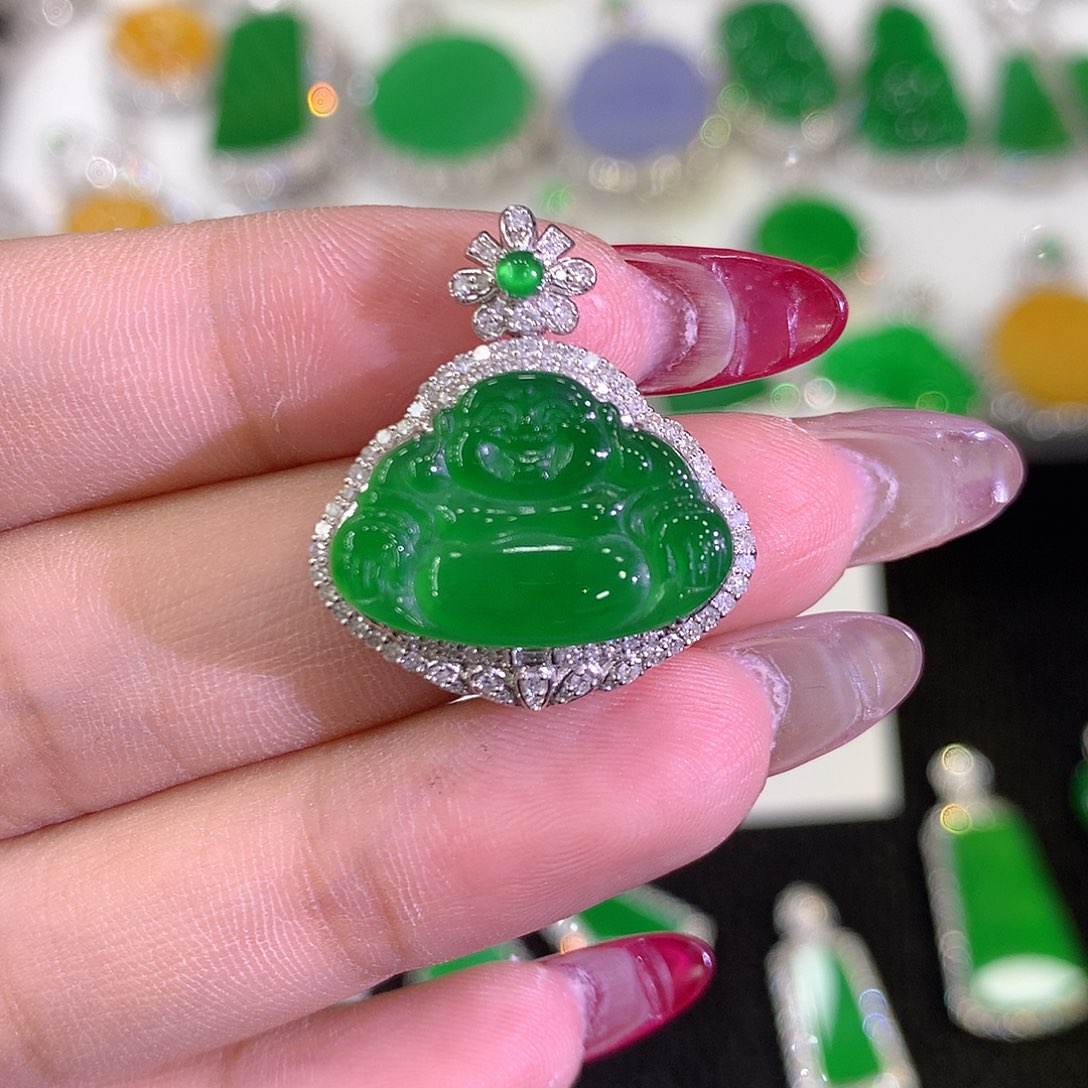 翡翠18K金镶嵌颈饰11111111