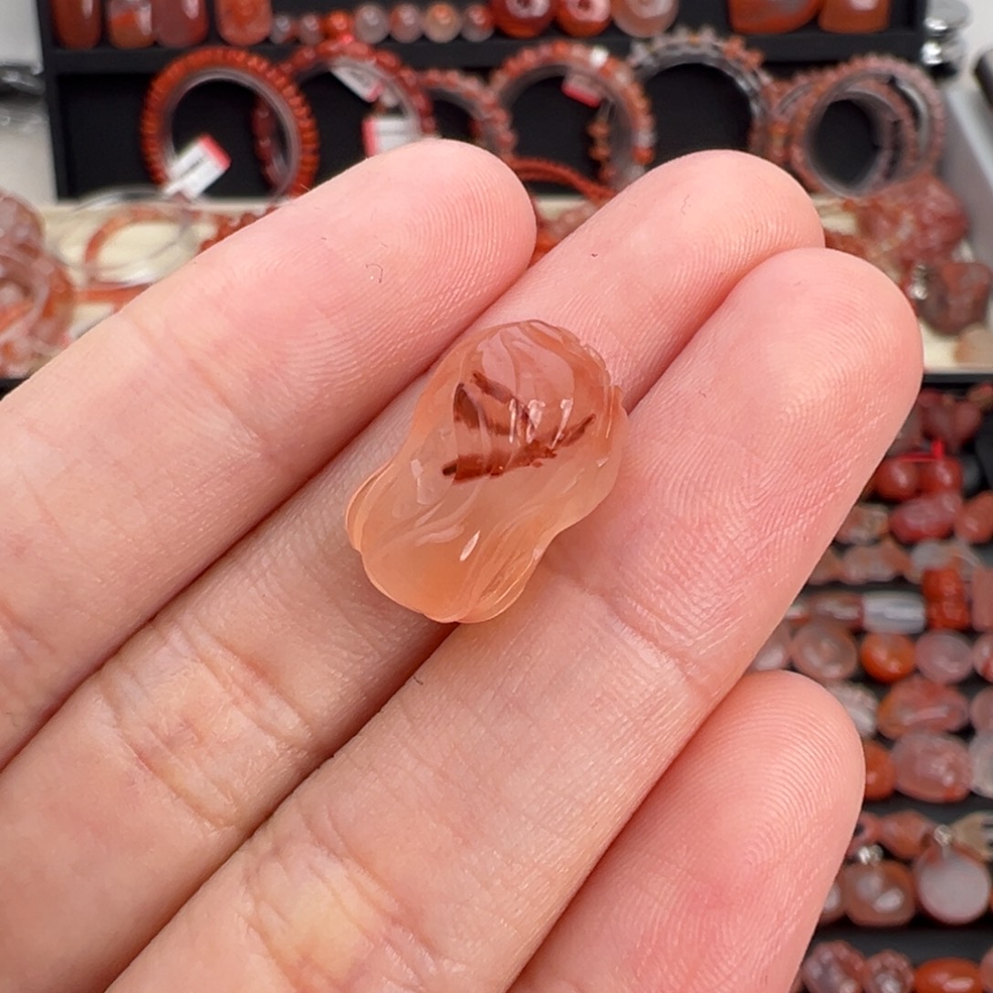 南红玛瑙未镶嵌颈饰白菜