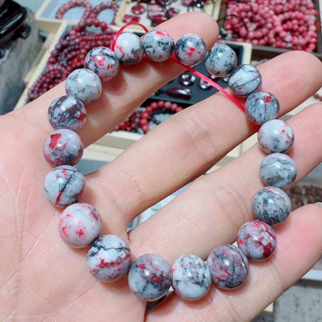 天然辰砂天然原石卡9//26克