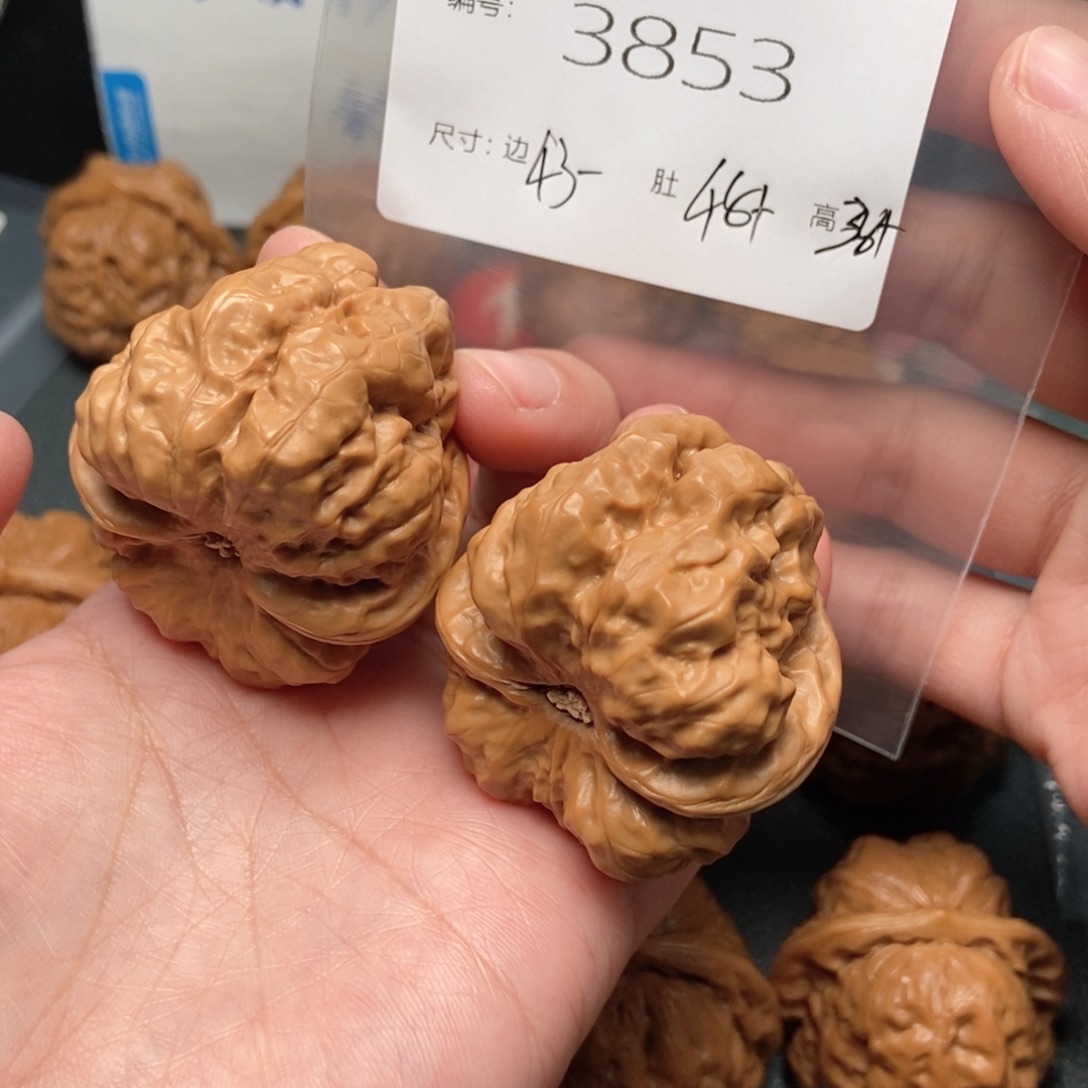 三***、文玩核桃吊坠蛤蟆