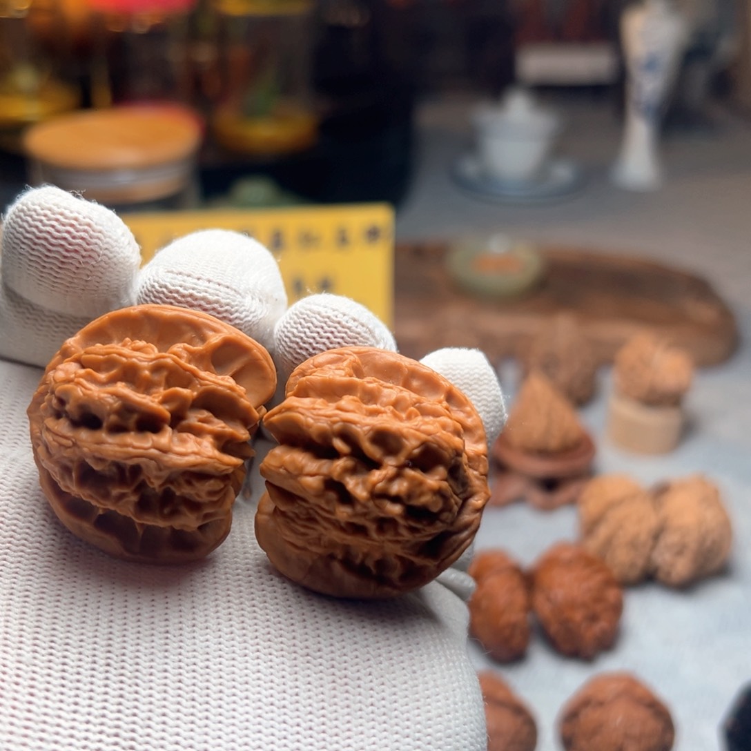 文玩核桃吊坠虫爬1085