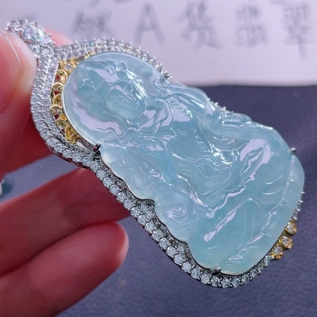 翡翠颈饰未镶嵌999999999