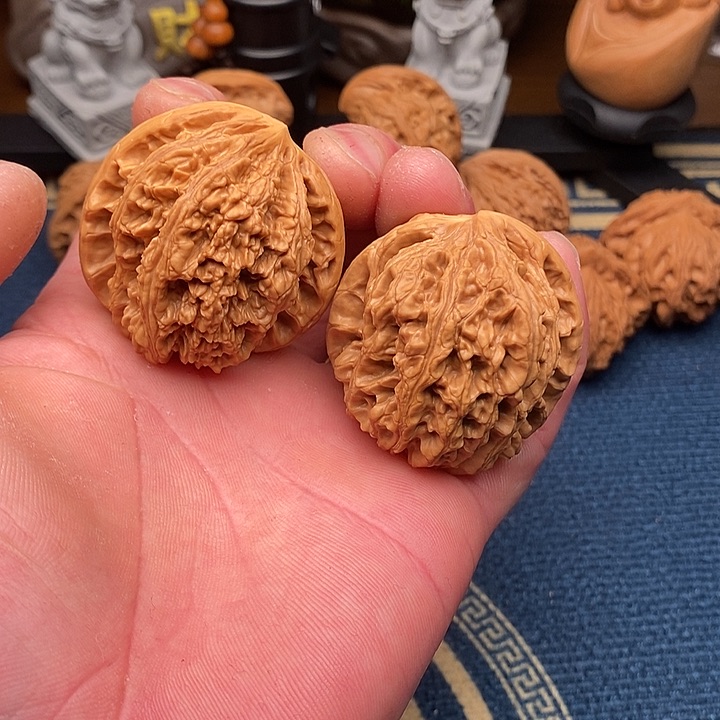 文玩核桃把件粗筋42修