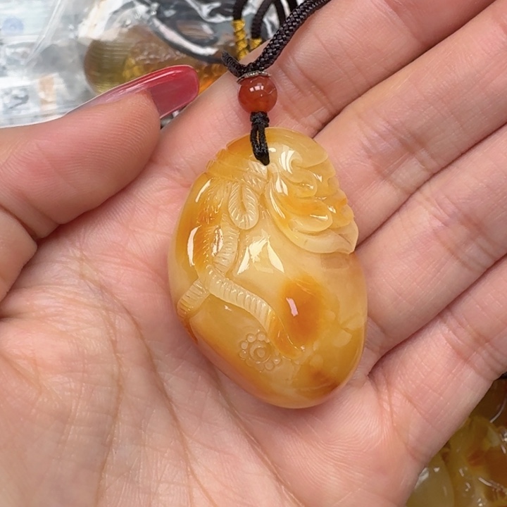 琥珀未镶嵌珠宝奇石