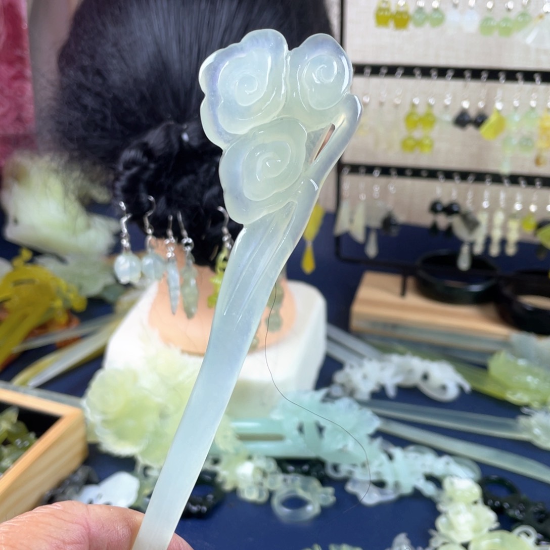 蛇纹石玉发饰未镶嵌