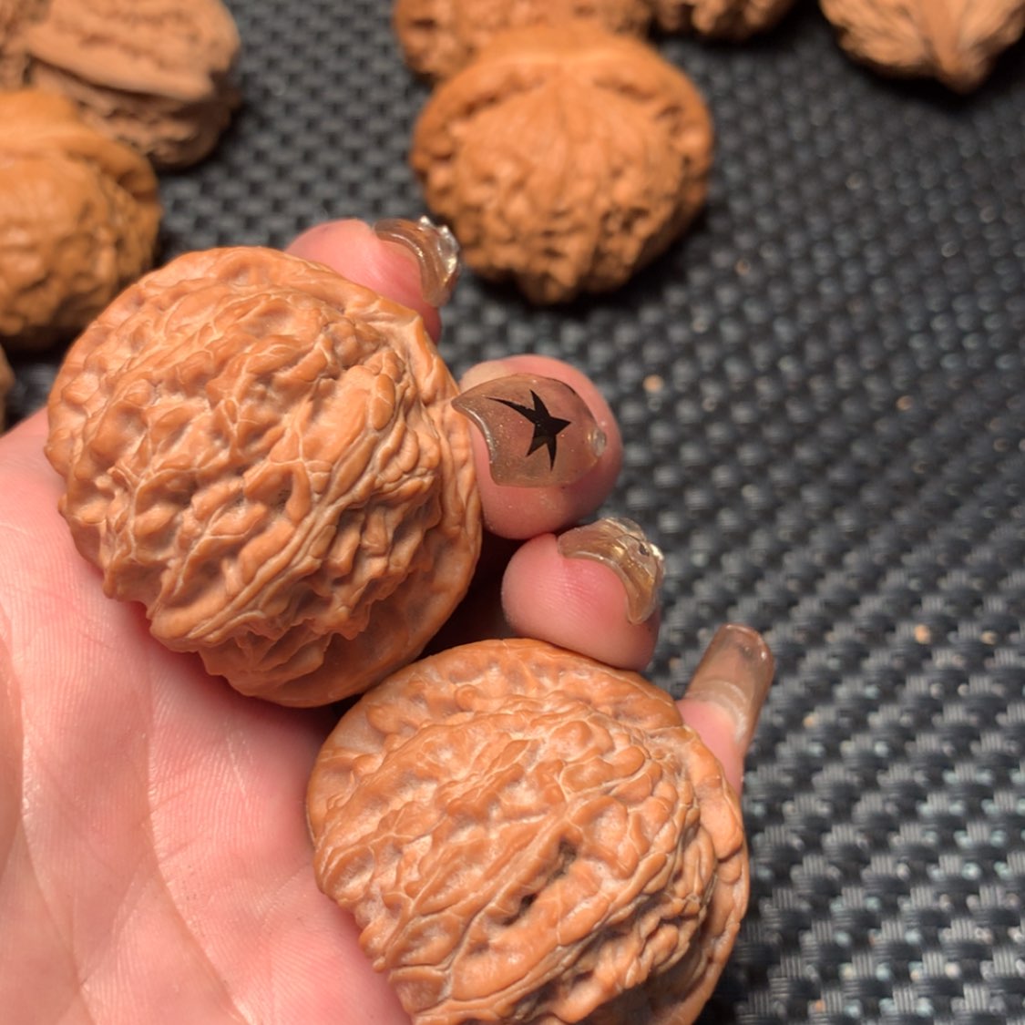 【闪购商品】文玩核桃吊坠9***高闷白