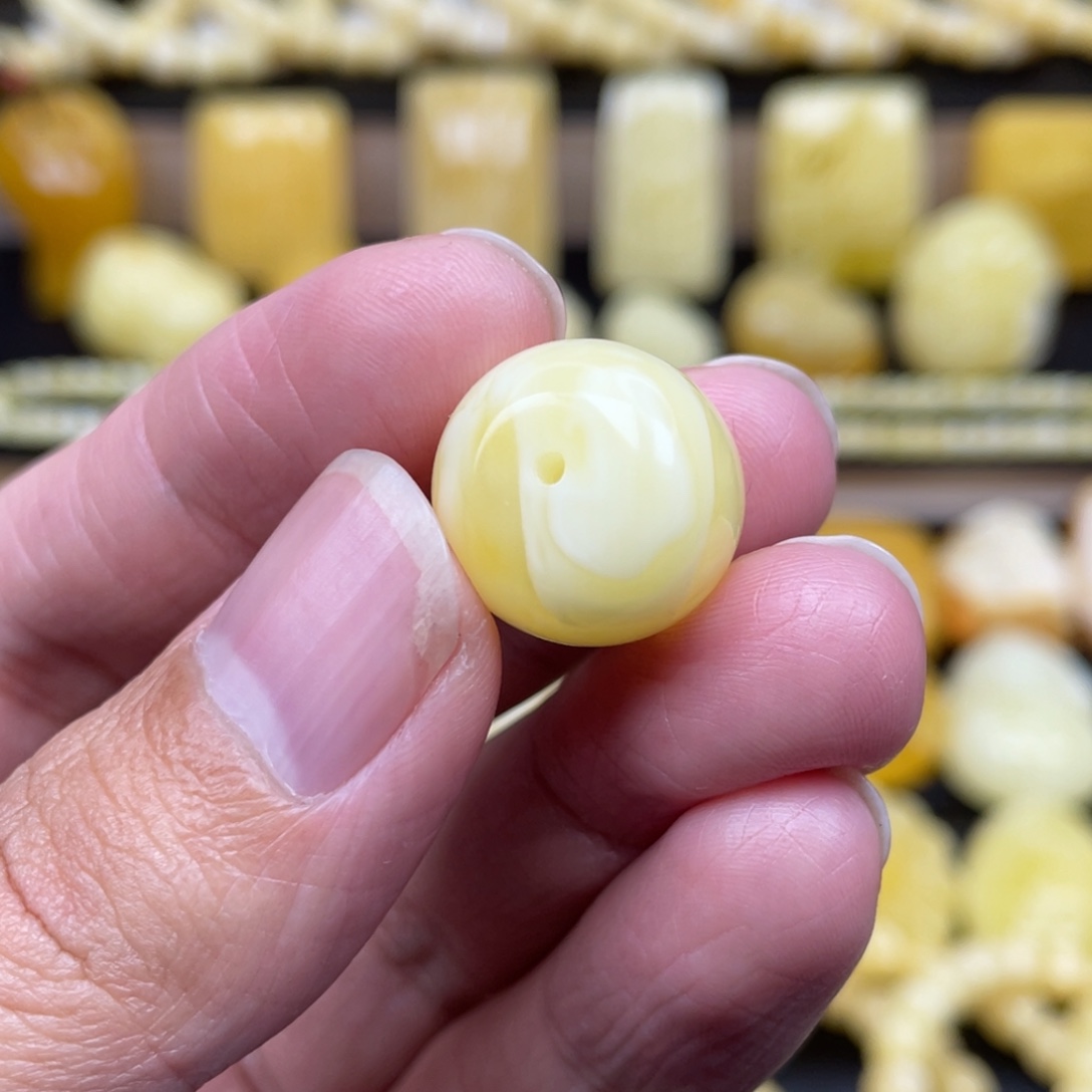 琥珀未镶嵌裸石琥珀蜜蜡