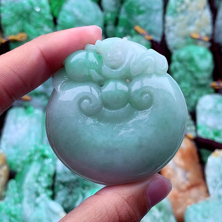 翡翠吊坠(不含链)未镶嵌