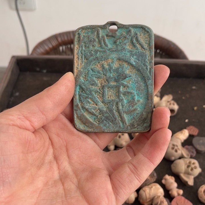 @***然瓷片孤品微瑕看好