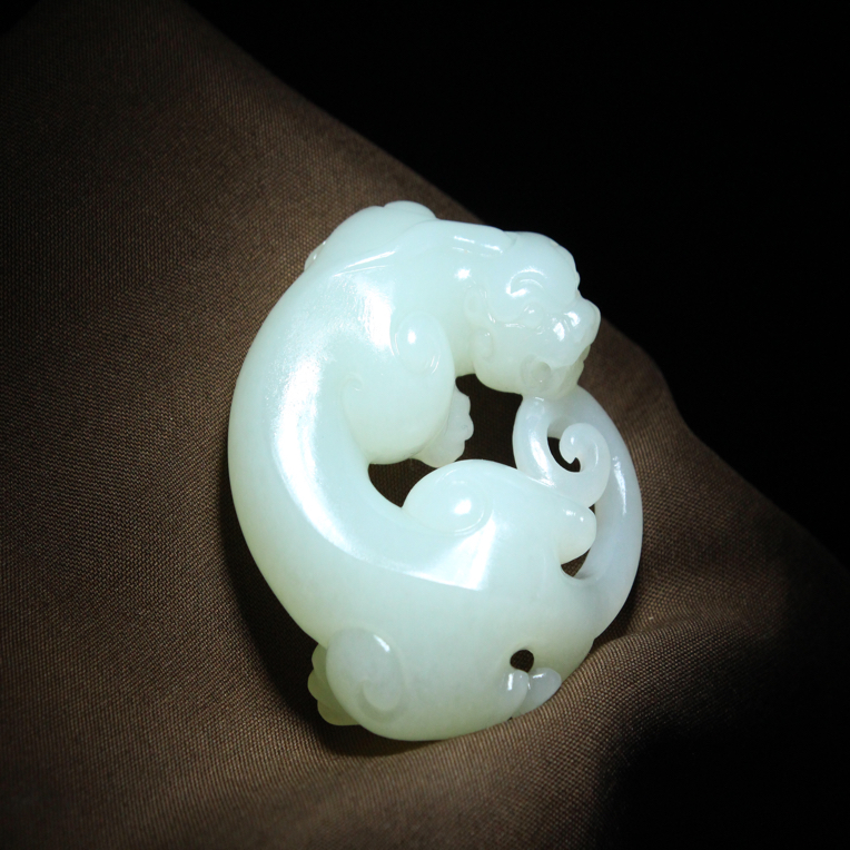 【螭龙】天然和田玉白玉仿古螭龙，尺寸51×15mm，重量：46.62g