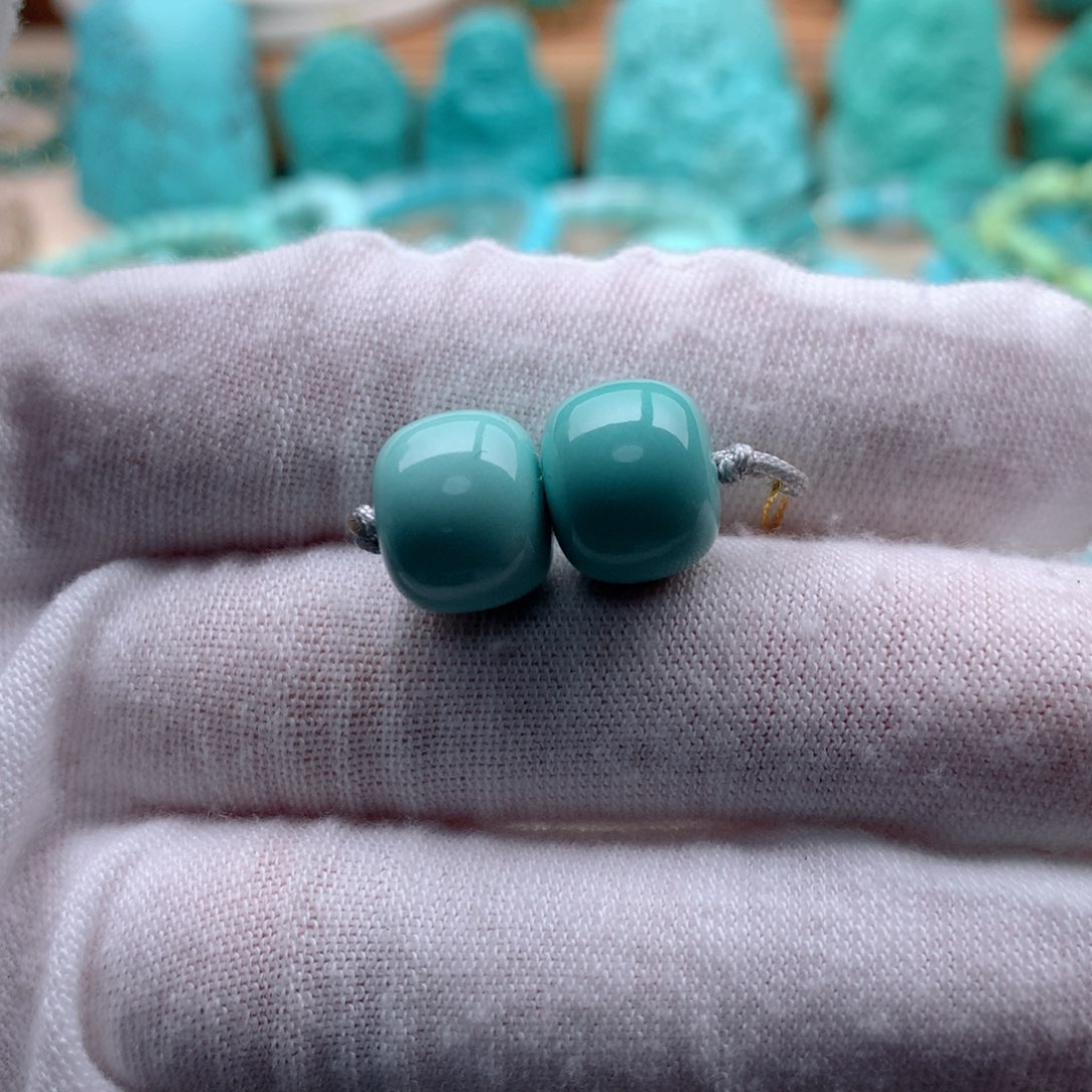 绿松石颈饰未镶嵌