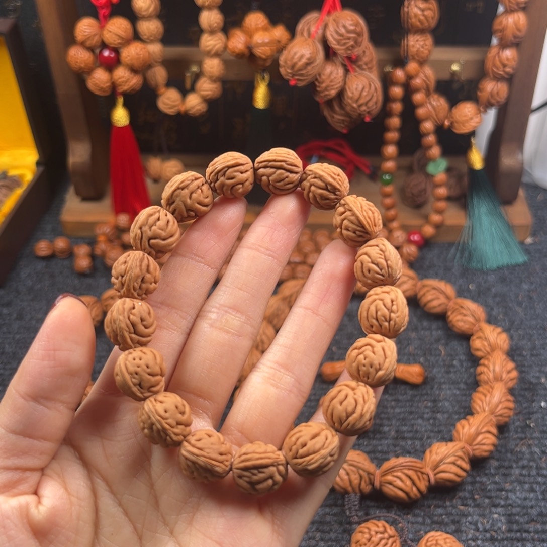 孫***柜桃核吊坠桃枭手串L3