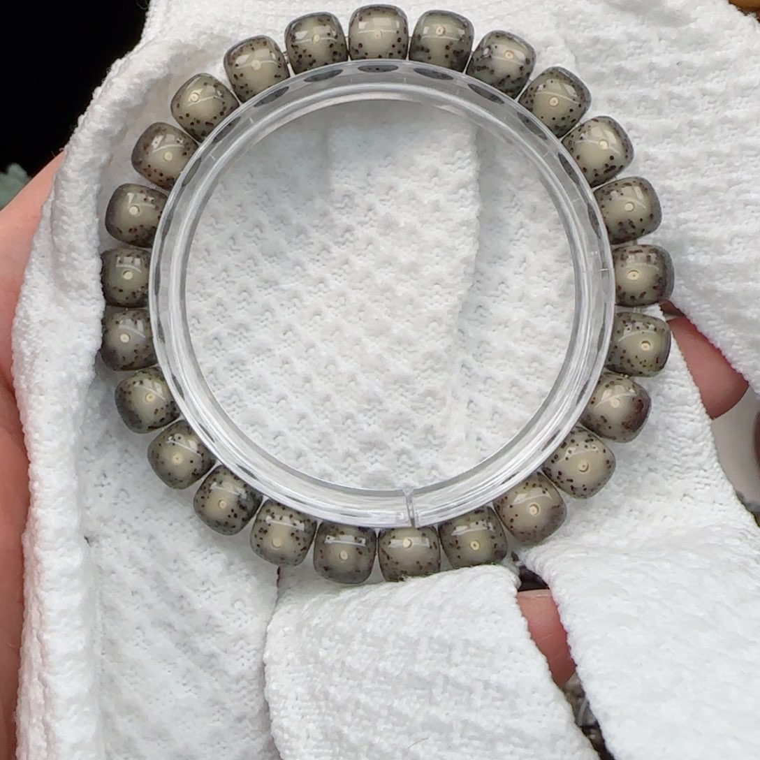 星月菩提手串绿冰糖9*8