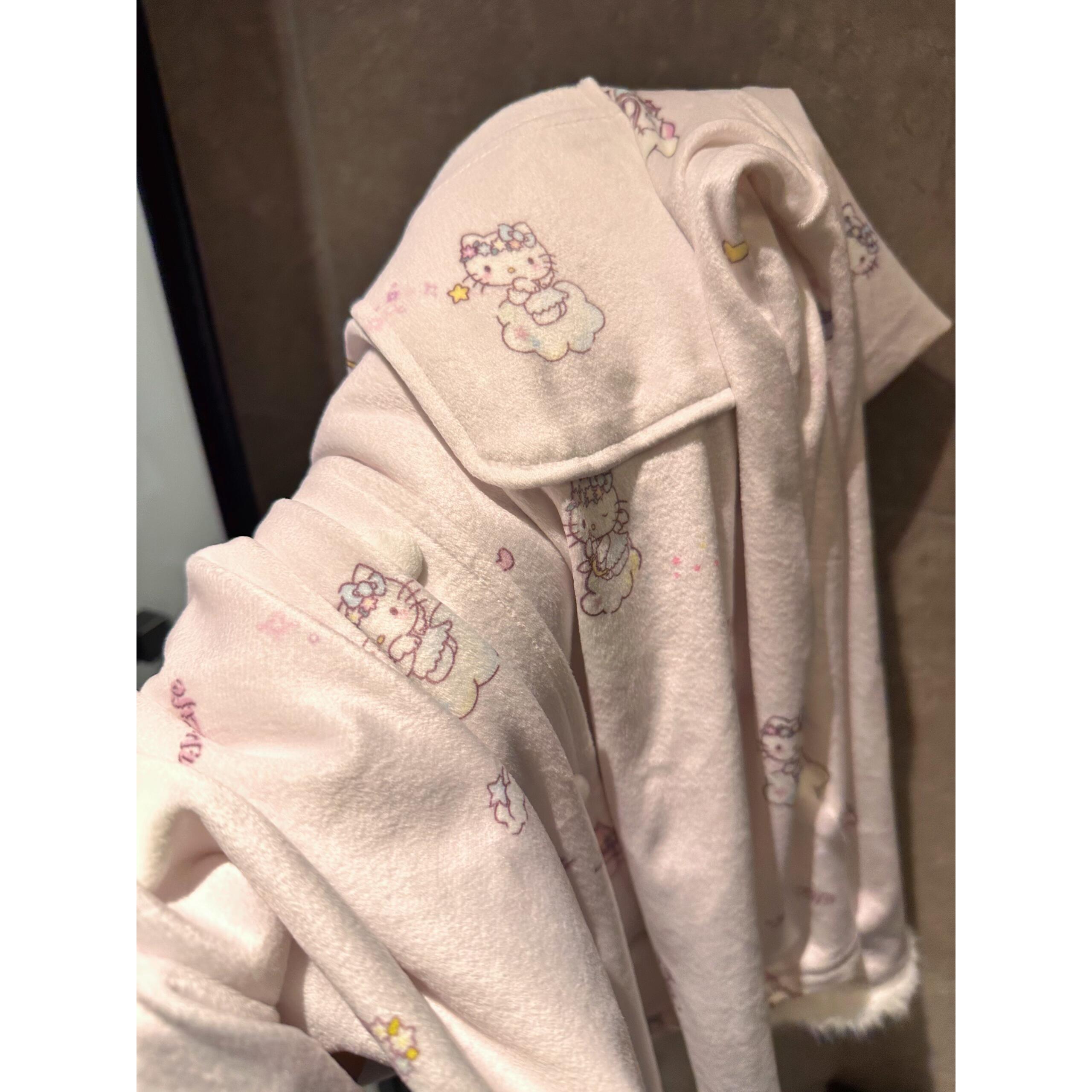 可爱卡通kitty毛绒花边德绒睡衣女春秋季新款加厚保暖套装家居服