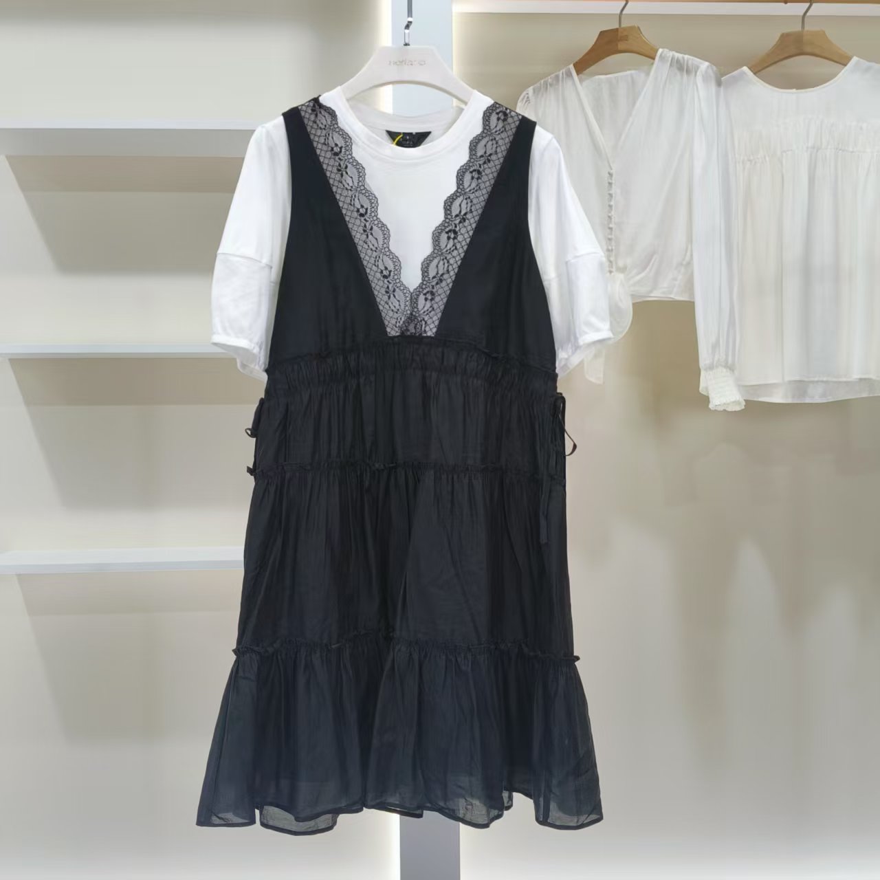 麦迪尚品【白LY】50416263 夏季拼接假两件蕾丝背带连衣裙专柜撤柜