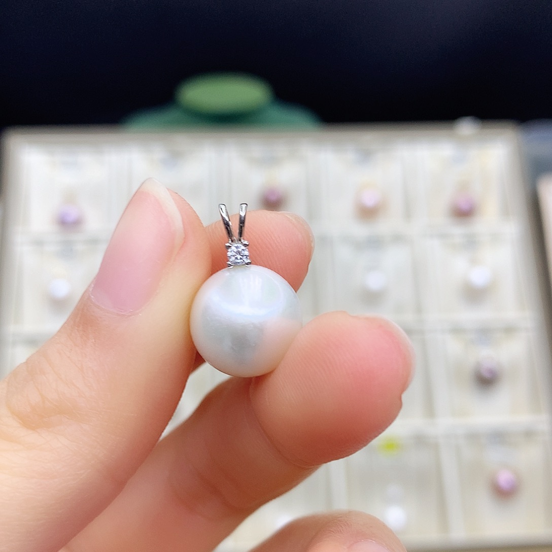 淡水珍珠颈饰合金