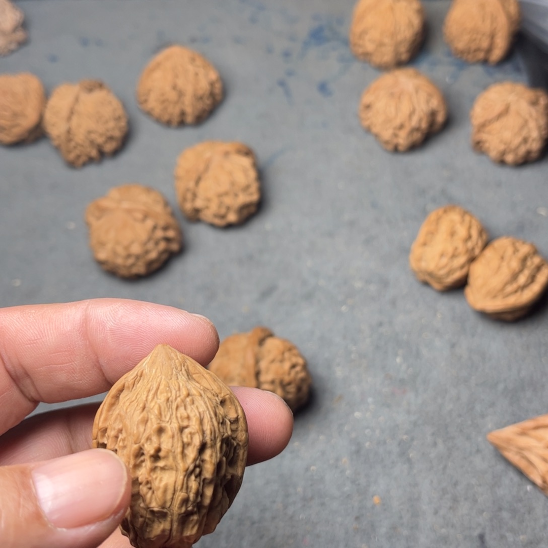 二***话吊坠文玩核桃鸡心