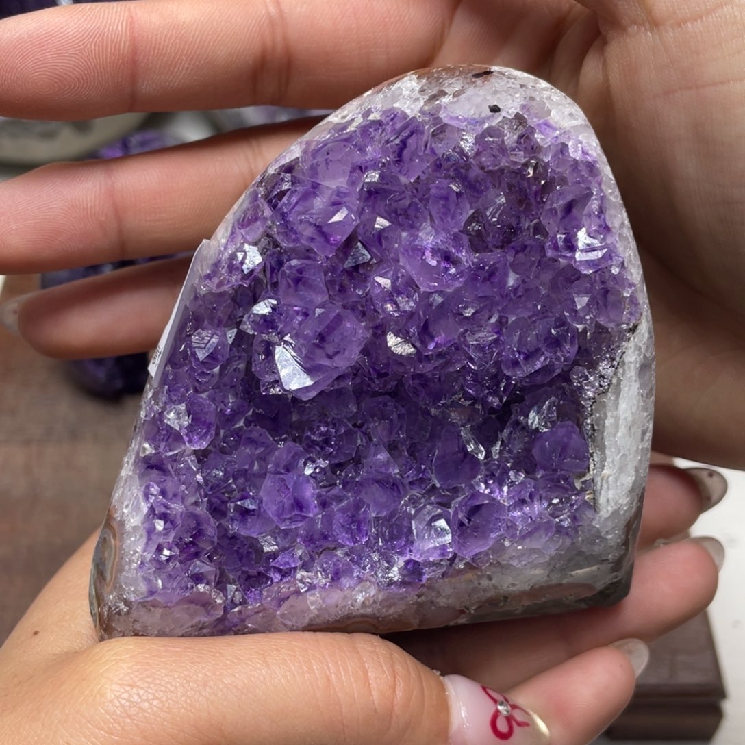 紫晶大型摆件（非配饰）未镶嵌