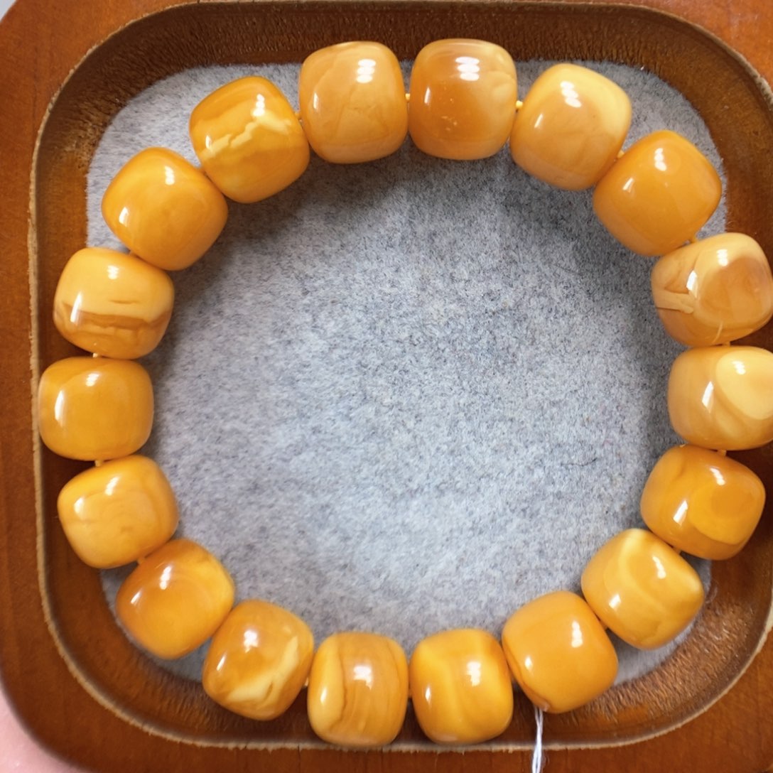 未镶嵌蜜蜡手串蜜蜡