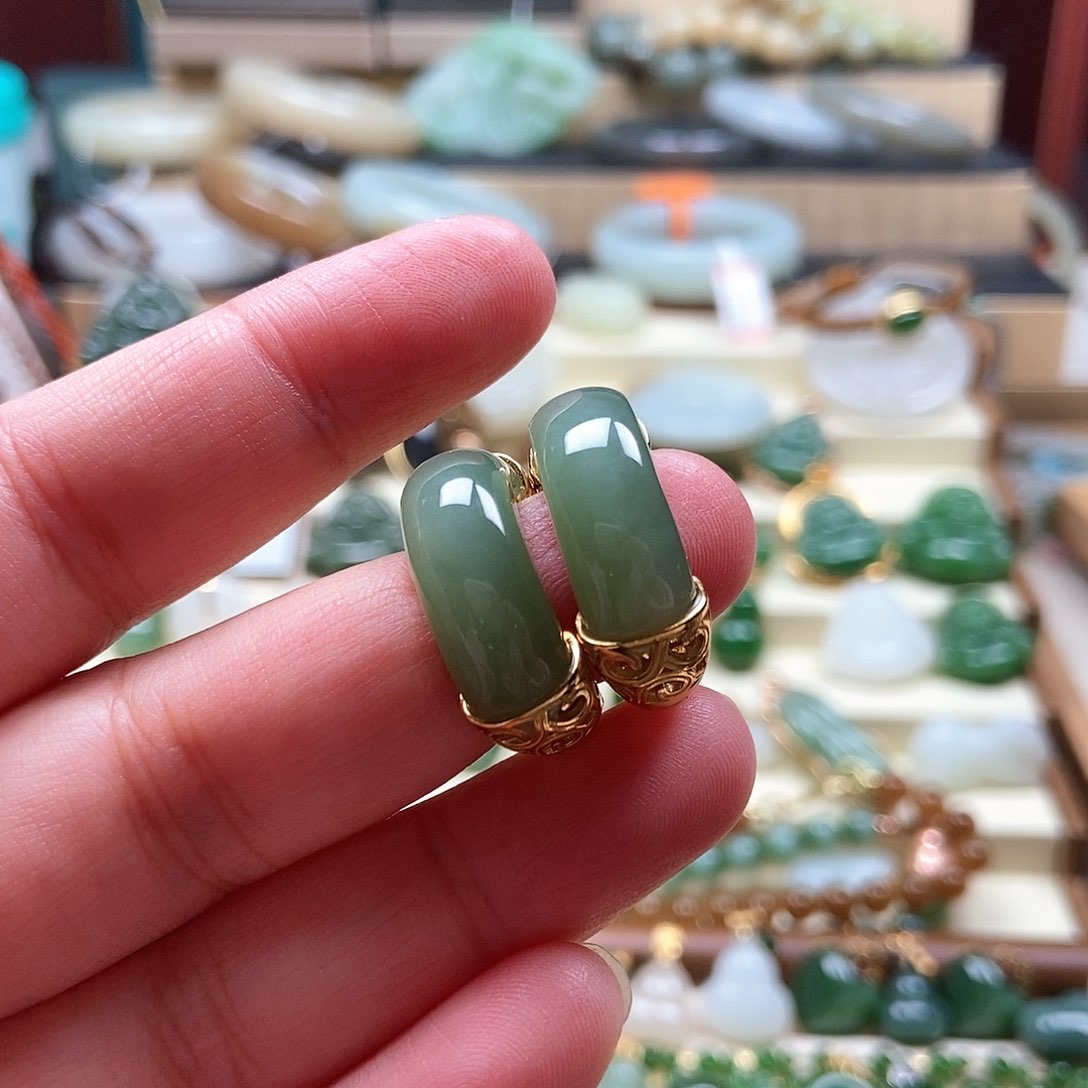 银S925镶嵌和田玉耳饰