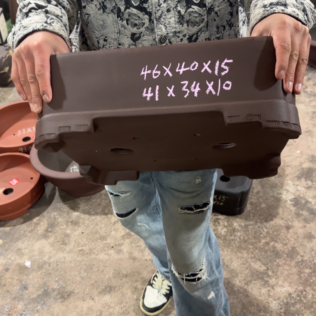 紫砂花盆呜呜呜呜