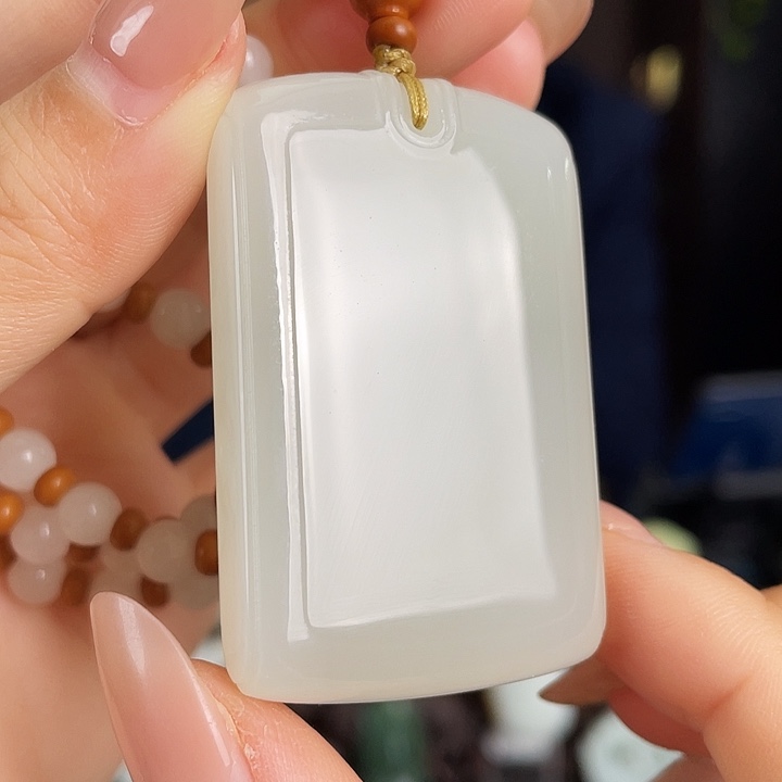 和田玉未镶嵌颈饰定制发货