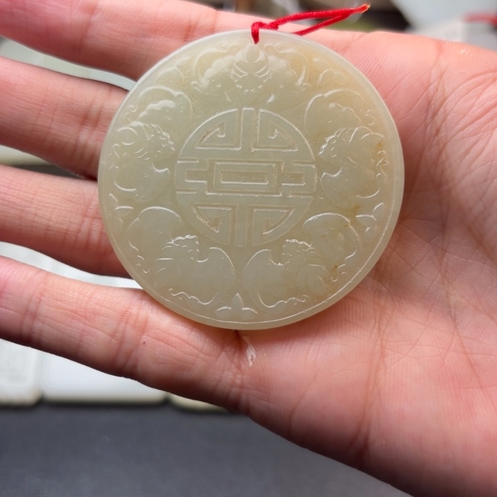 L***u和田玉未镶嵌挂件