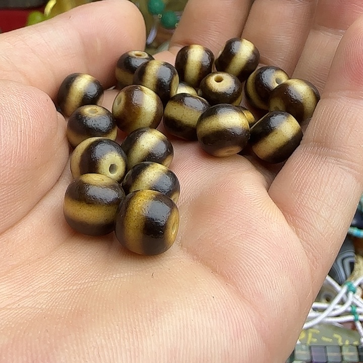 白玉菩提吊坠猫****狸精品