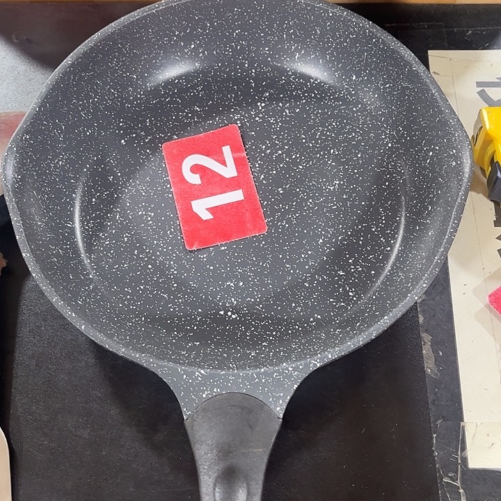 麦饭石不粘锅家用不沾锅煎炒可以使用