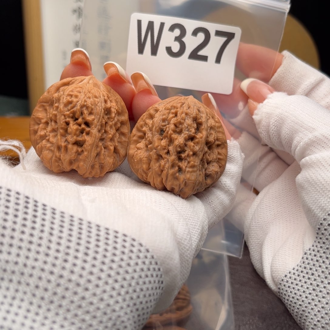 文玩核桃把件38平谷凹底w 327