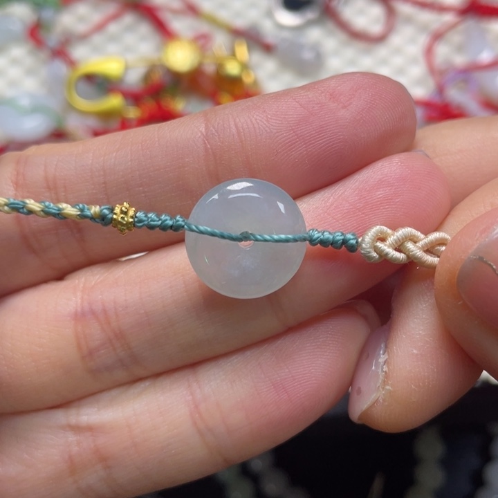 翡翠未镶嵌手绳89999990