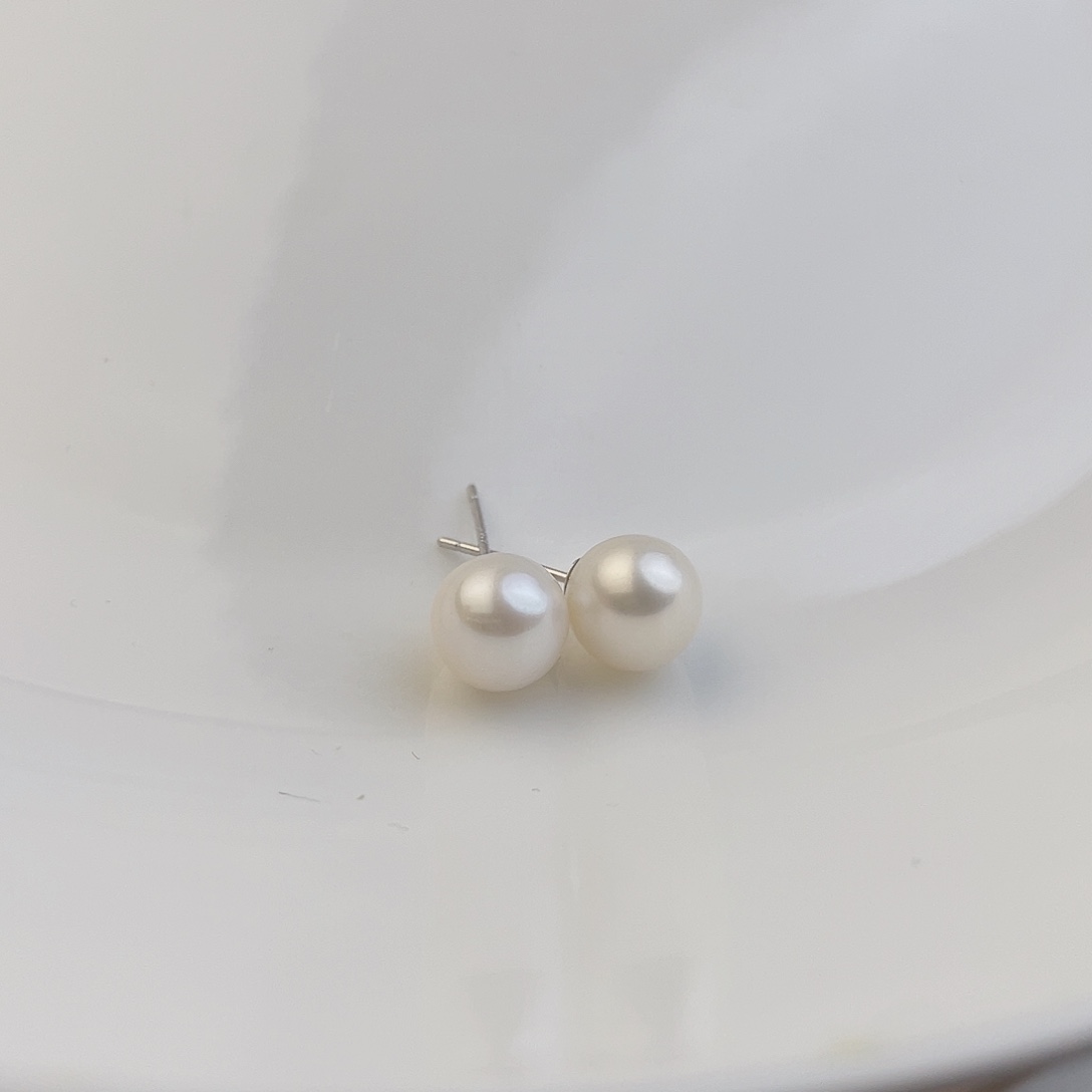 淡水珍珠银S925镶嵌耳饰