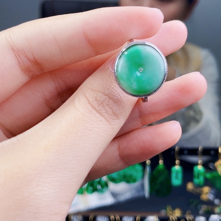 翡翠戒指银S925镶嵌饰品