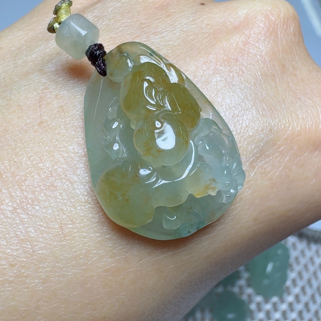 定制翡翠未镶嵌挂件