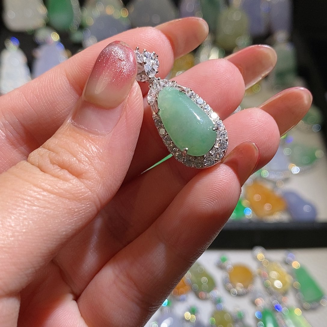 翡翠银S925镶嵌颈饰天然翡翠