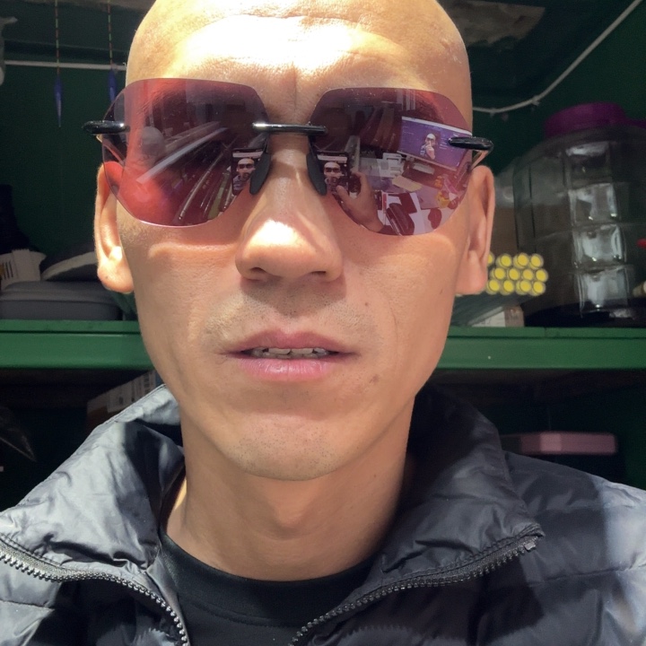 增晰眼镜蛤蟆镜嘎嘎好