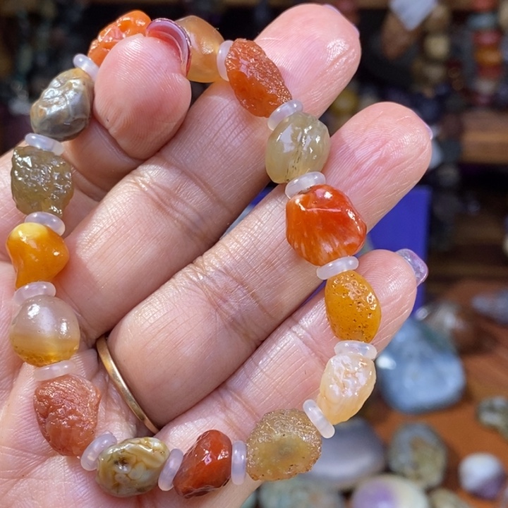 玛瑙/玉髓珠宝半成品未镶嵌是***_