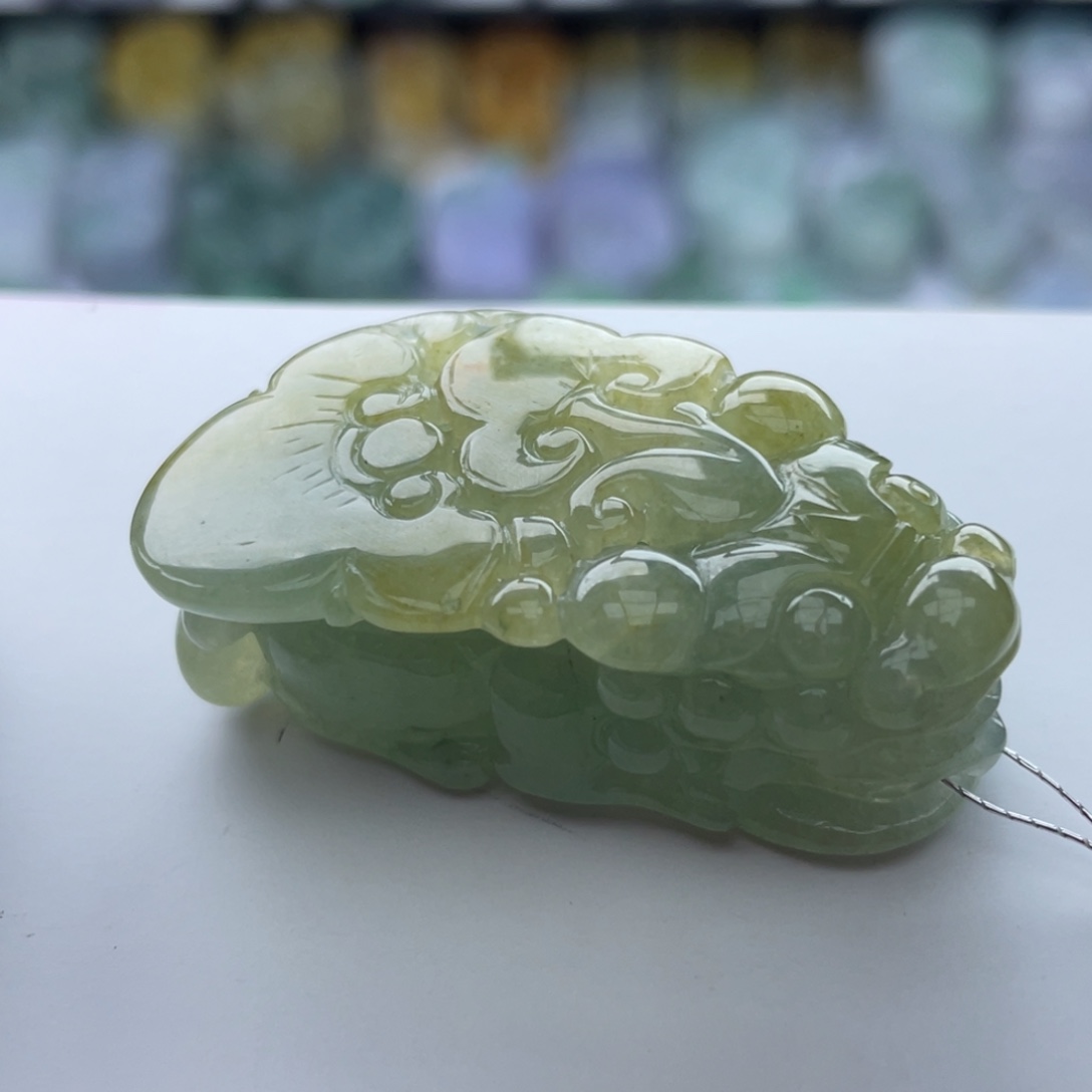 翡翠颈饰未镶嵌貔貅