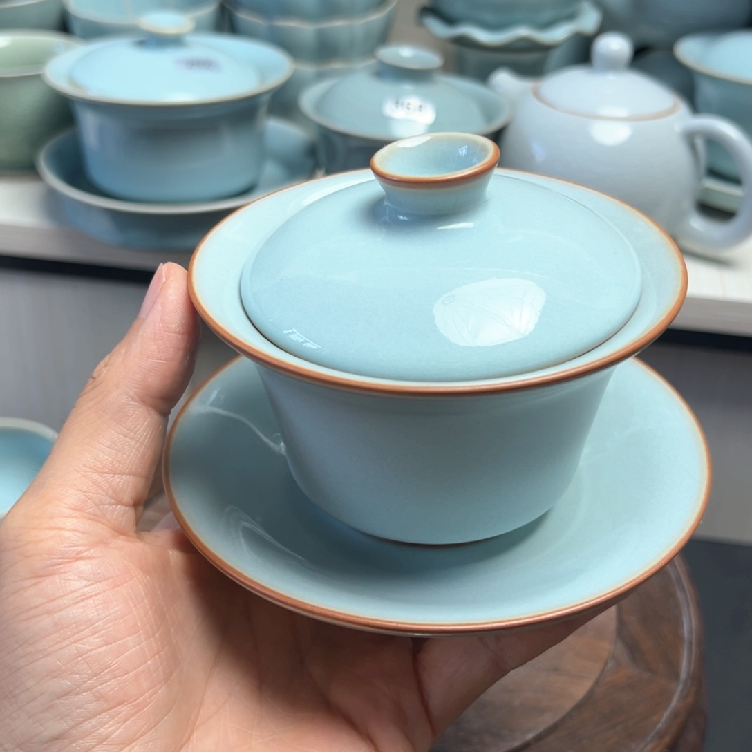 天青色马蹄盖碗汝瓷