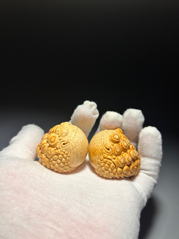 竹根雕悟道金蟾手球一对