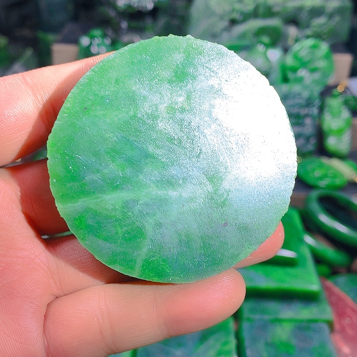 未镶嵌和田玉（碧玉）挂件大**藏