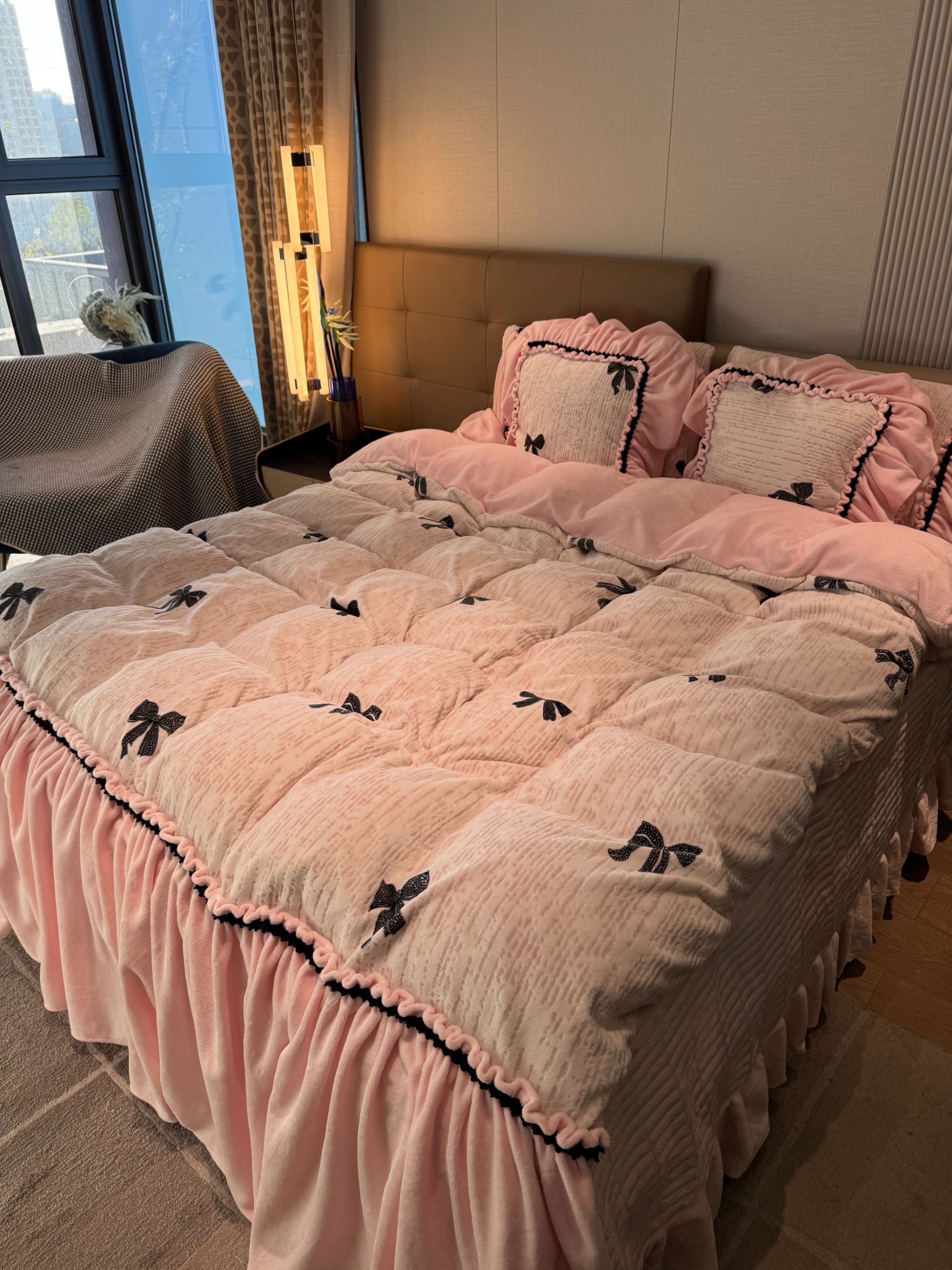 A床品套件宝宝绒床盖八件套床单加绒床品床裙-蝶舞