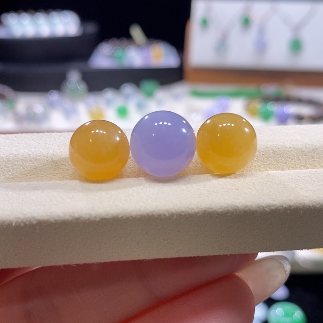 翡翠未镶嵌颈饰翡翠浓色珠多样性发其一（宠粉放漏）不同价可询价